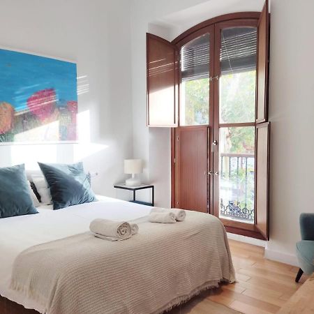 Homeyseville-Luxury Apartment Arenal 6 Pax, Parking Optional المظهر الخارجي الصورة