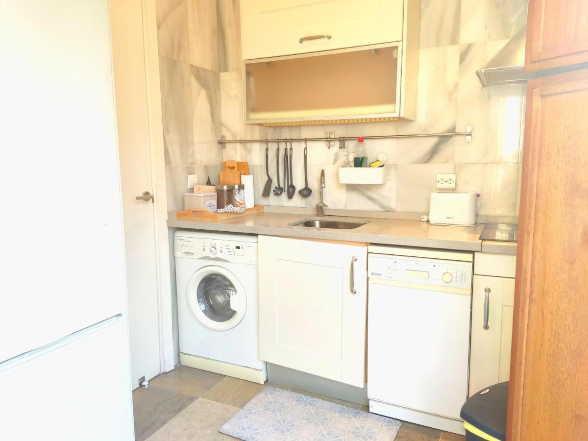 Homeyseville-Luxury Apartment Arenal 6 Pax, Parking Optional المظهر الخارجي الصورة